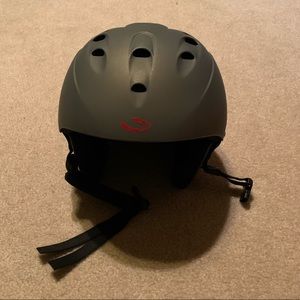 Giro Snowboarding / Ski Helmet